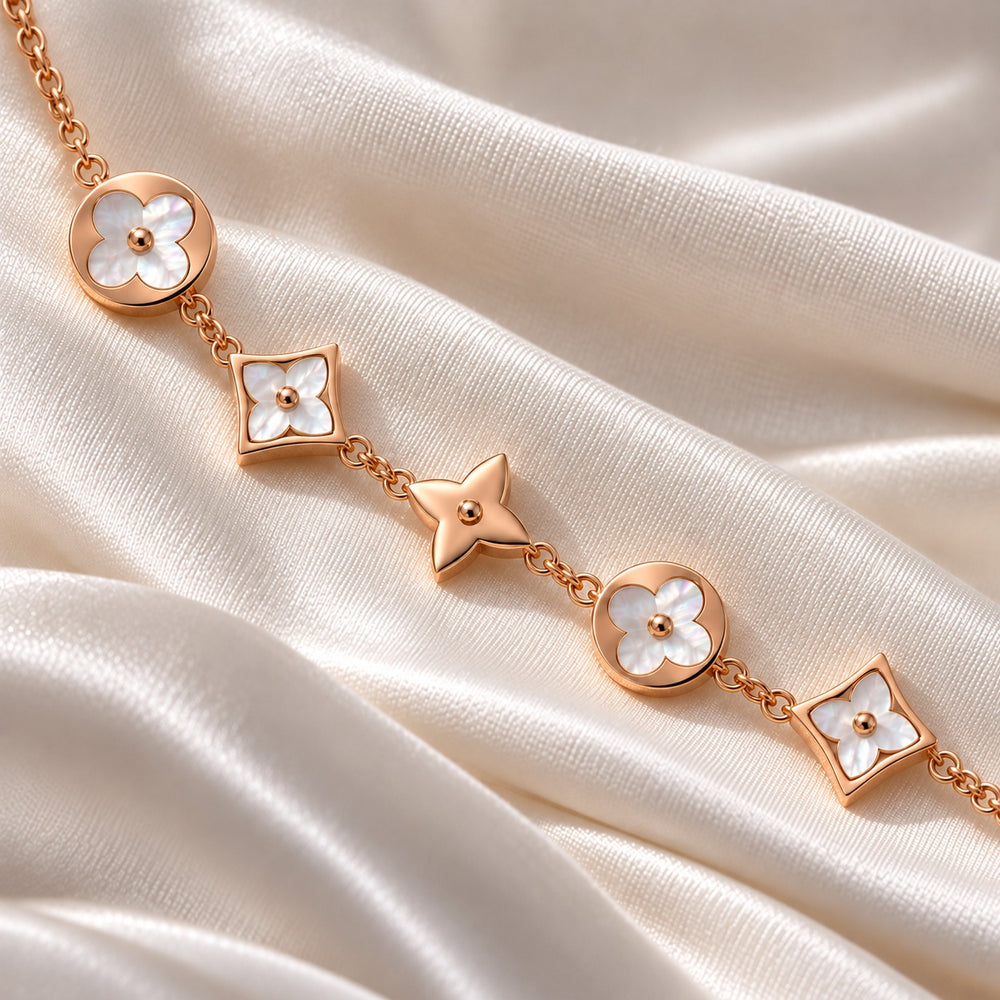 Four Leaf Flower Bracelet Rose Gold White - 2020RG - ảnh cận
