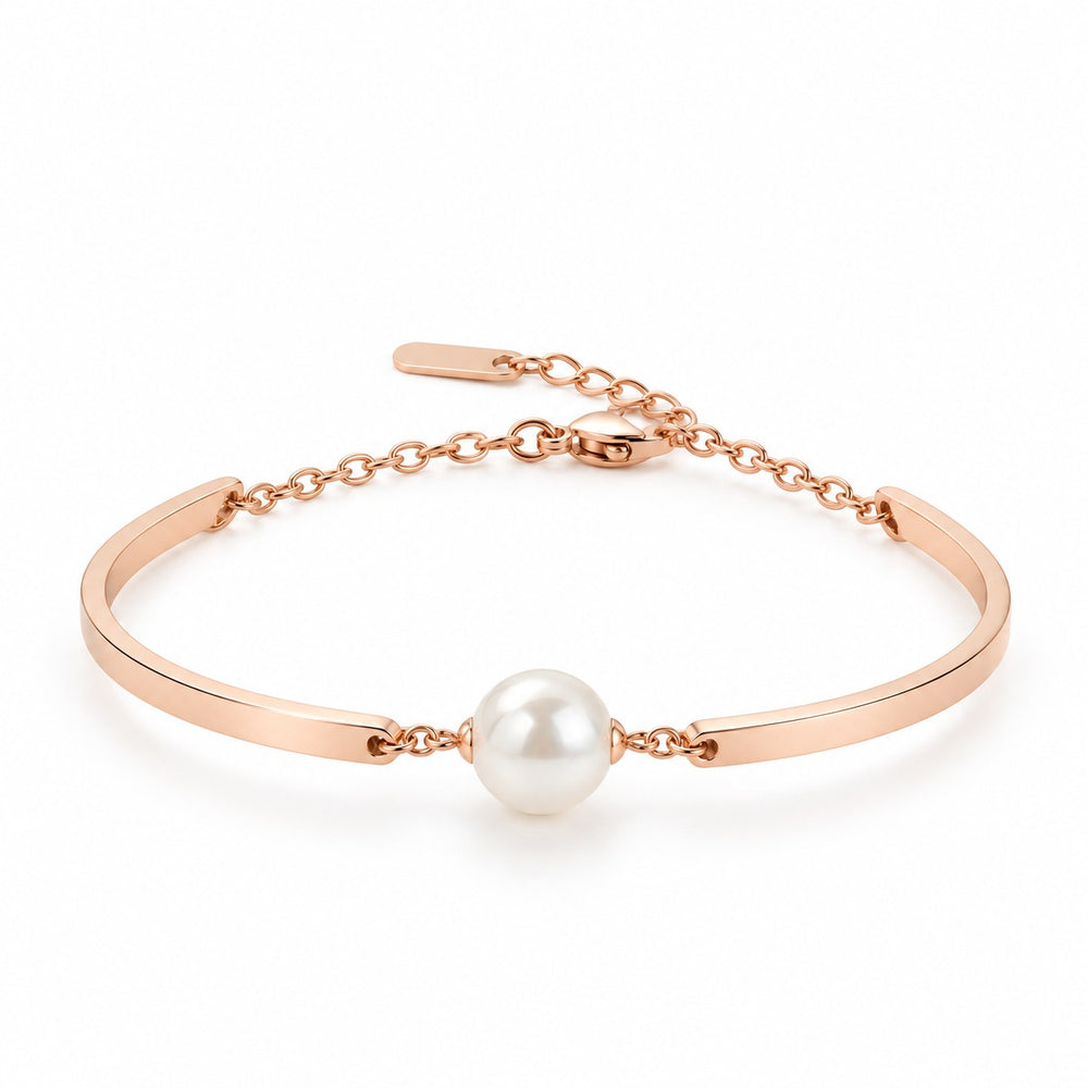 Pearl Bracelet Rose Gold 2021RG, vòng tay vàng hồng hai thanh cong nối viên ngọc trai trắng, trên nền trắng