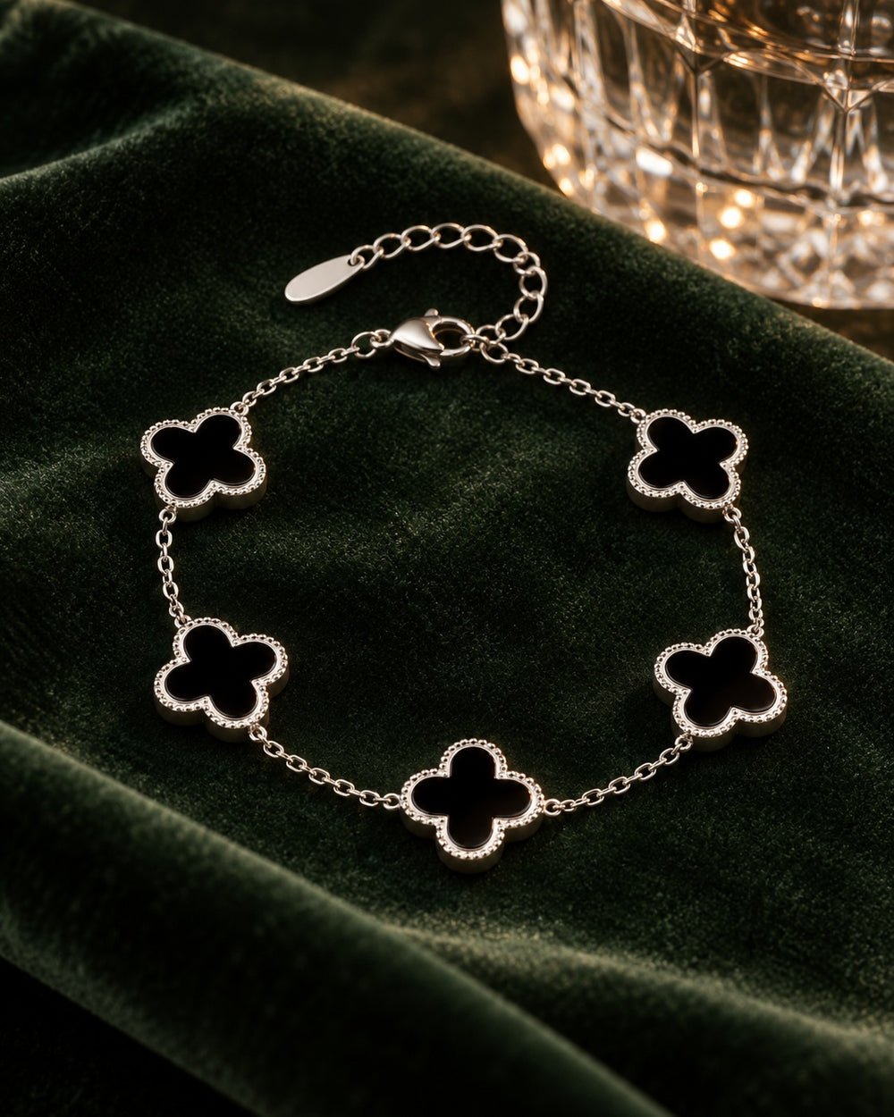 Five Four Leaf Clovers Bracelet Silver Black - 2026SV.BL