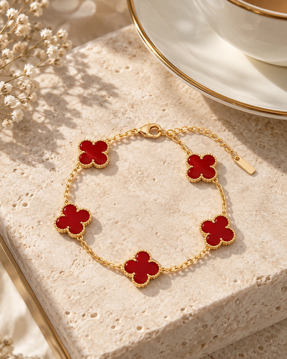 Lucky Four Leaf Flower Bracelet Gold Red - 2098GG.RED - ảnh bối cảnh