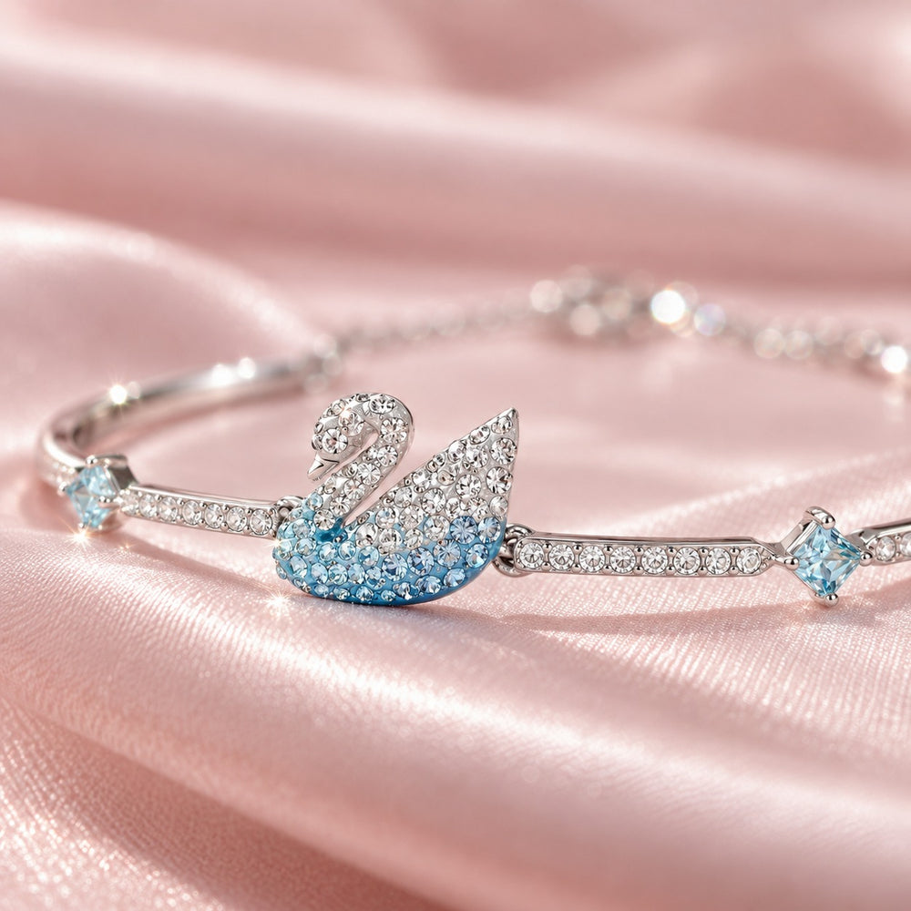 Blue Iconic Swan Bracelet Blue - ảnh cận