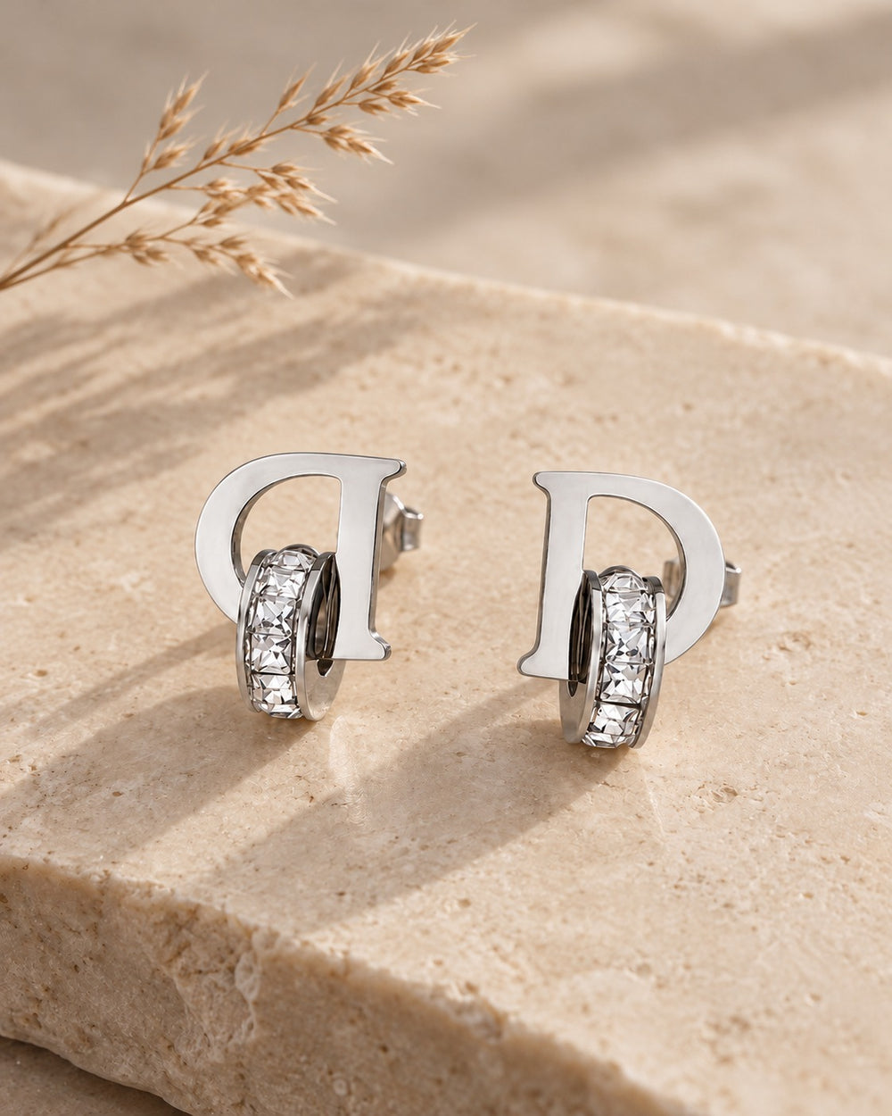 D-shaped Earrings Silver - 3019SV - ảnh bối cảnh