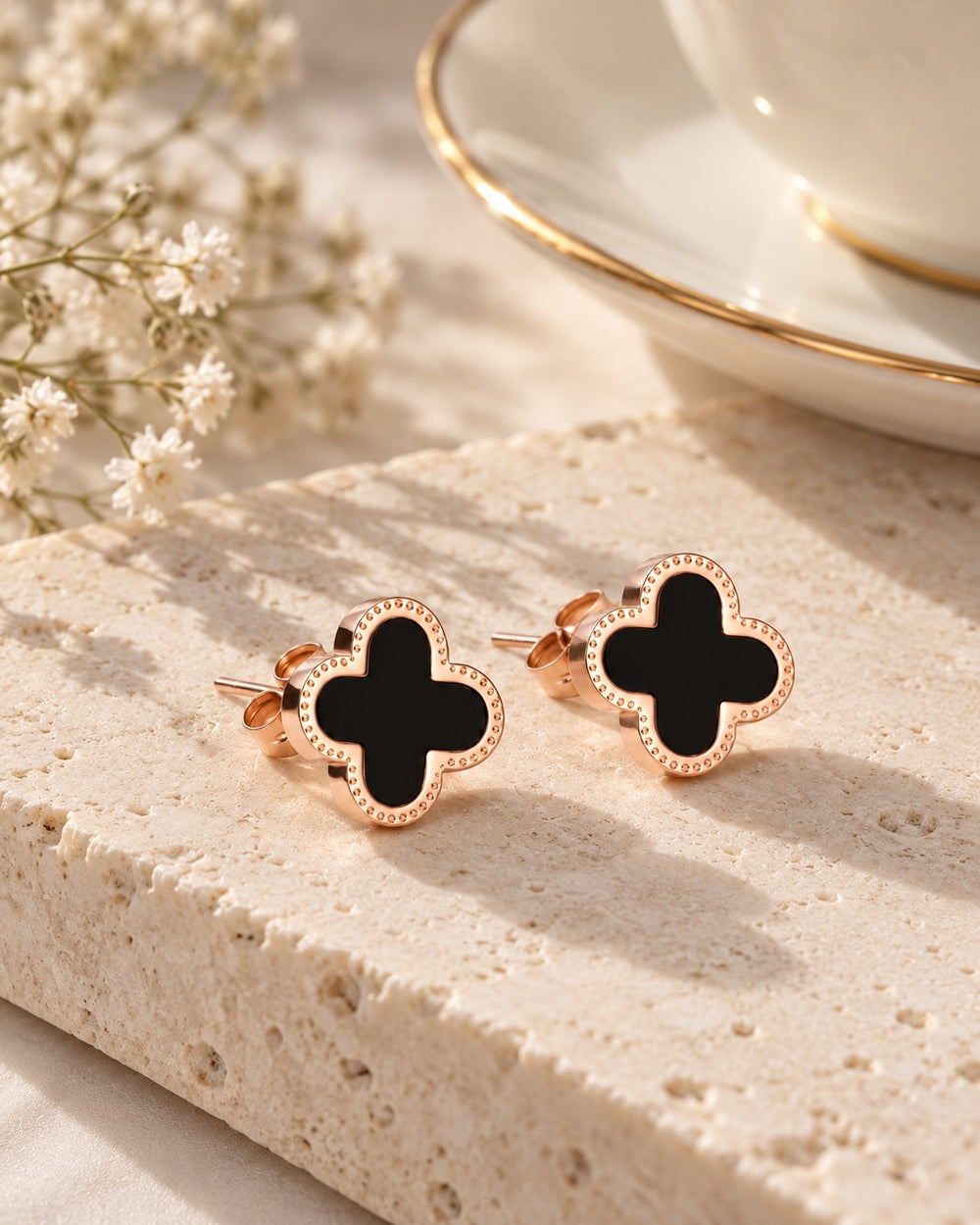 Lucky Four Leaves Earrings Rose Gold Black - 3023RG.BL - ảnh bối cảnh