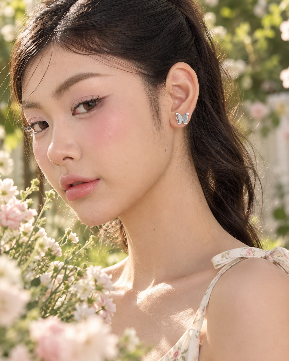 Charming Butterfly Earrings Silver - ảnh đeo
