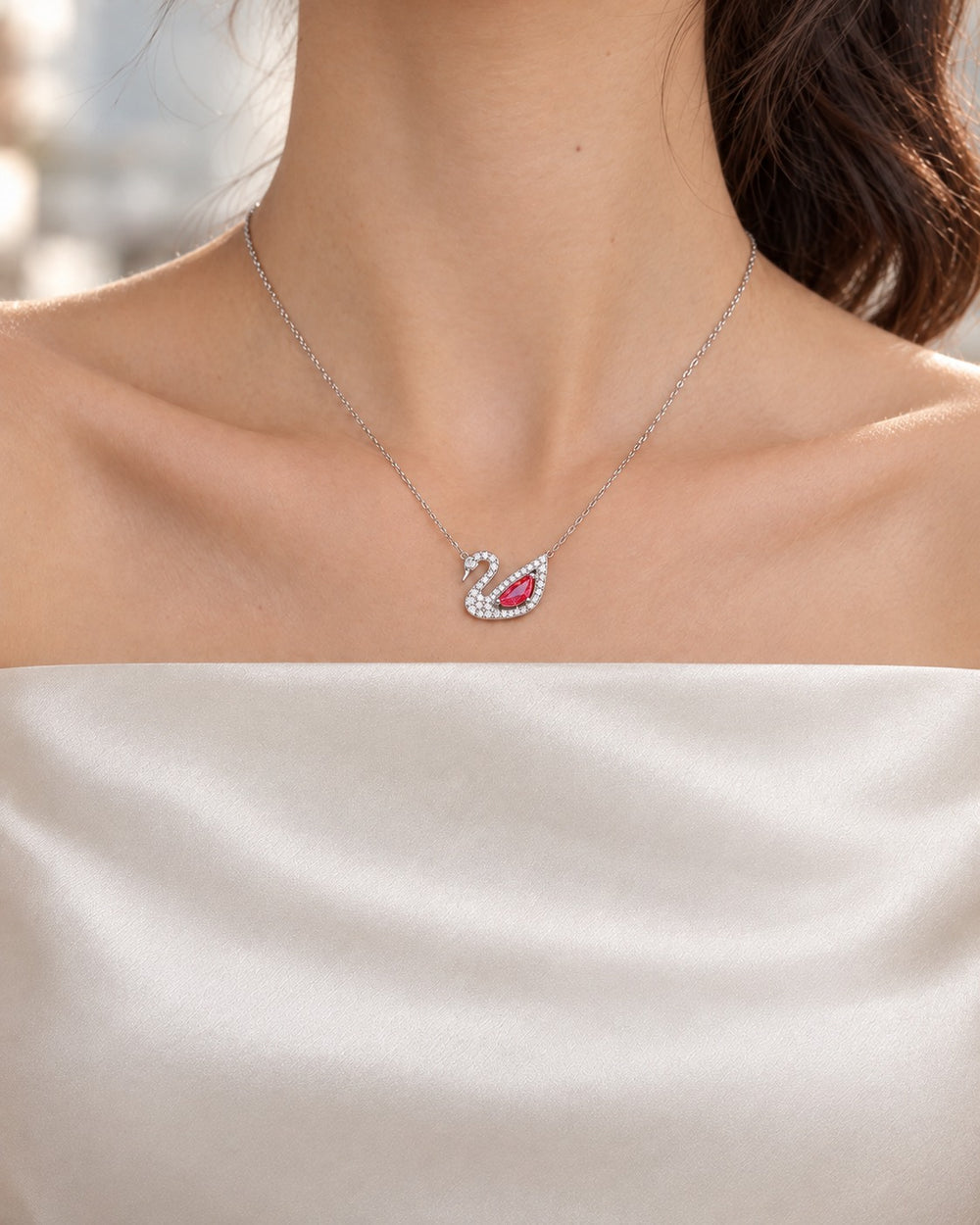LAMY crystal swan necklace silver red - ảnh đeo
