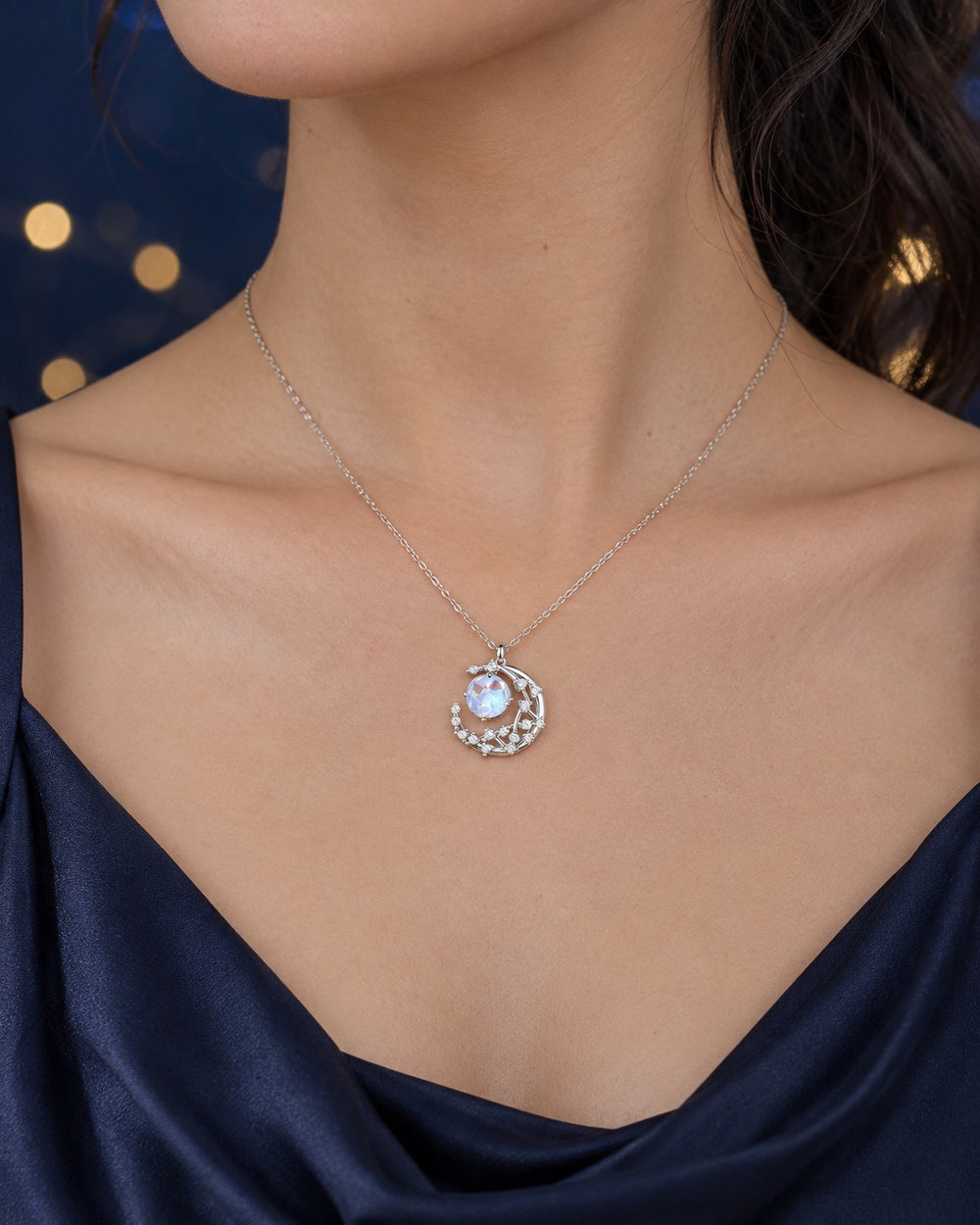 Moonstone Sparkling Necklace Silver - ảnh đeo