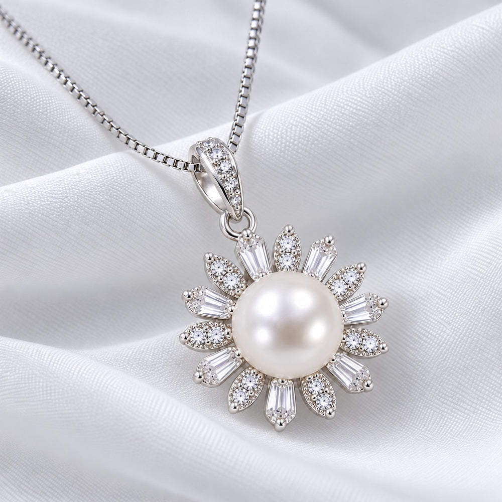 Dây chuyền ngọc trai Pearly Sunshine 6260SV - cận ngọc trai và cánh đá