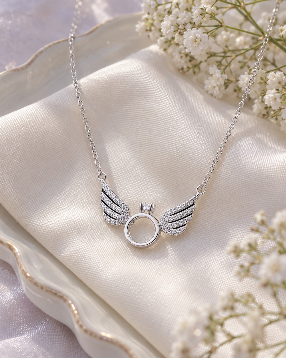 Dây chuyền Angel Ring 6446SV bên hoa baby trắng - LAMY