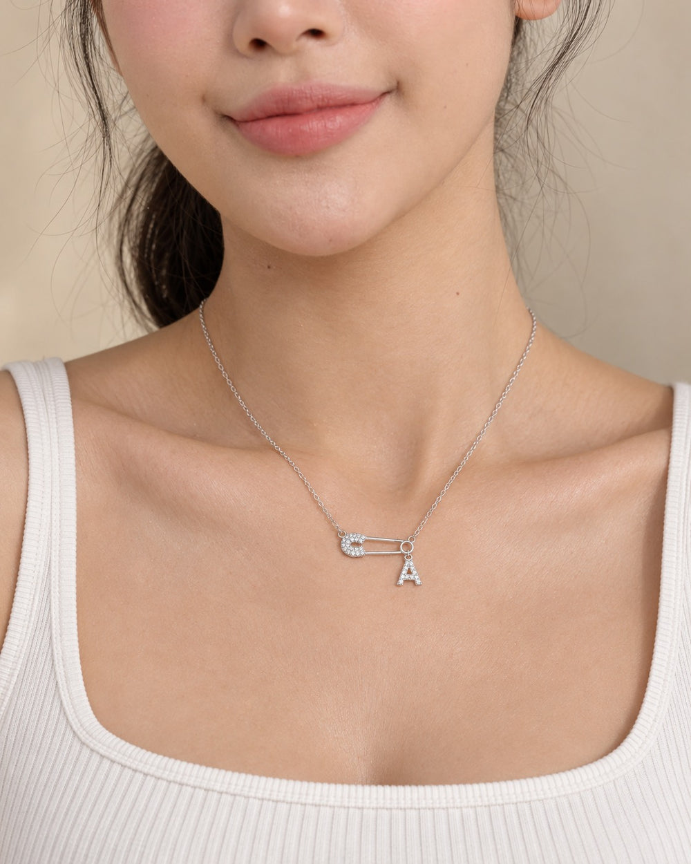 Safety Pin Initial Necklace Letter A - 6468SV đeo cổ