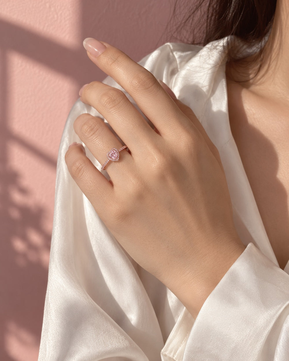Pink Heart Stone Ring Rose Gold Pink - 8042PI - ảnh đeo