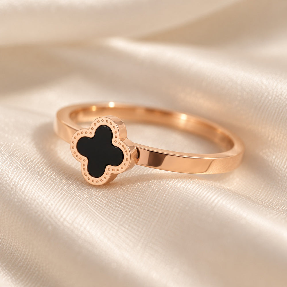 Lucky Four Leaf Ring Rose Gold - ảnh cận