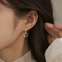 Khuyên tai nữ LAMY Moon Star Earrings CDE3016.BL