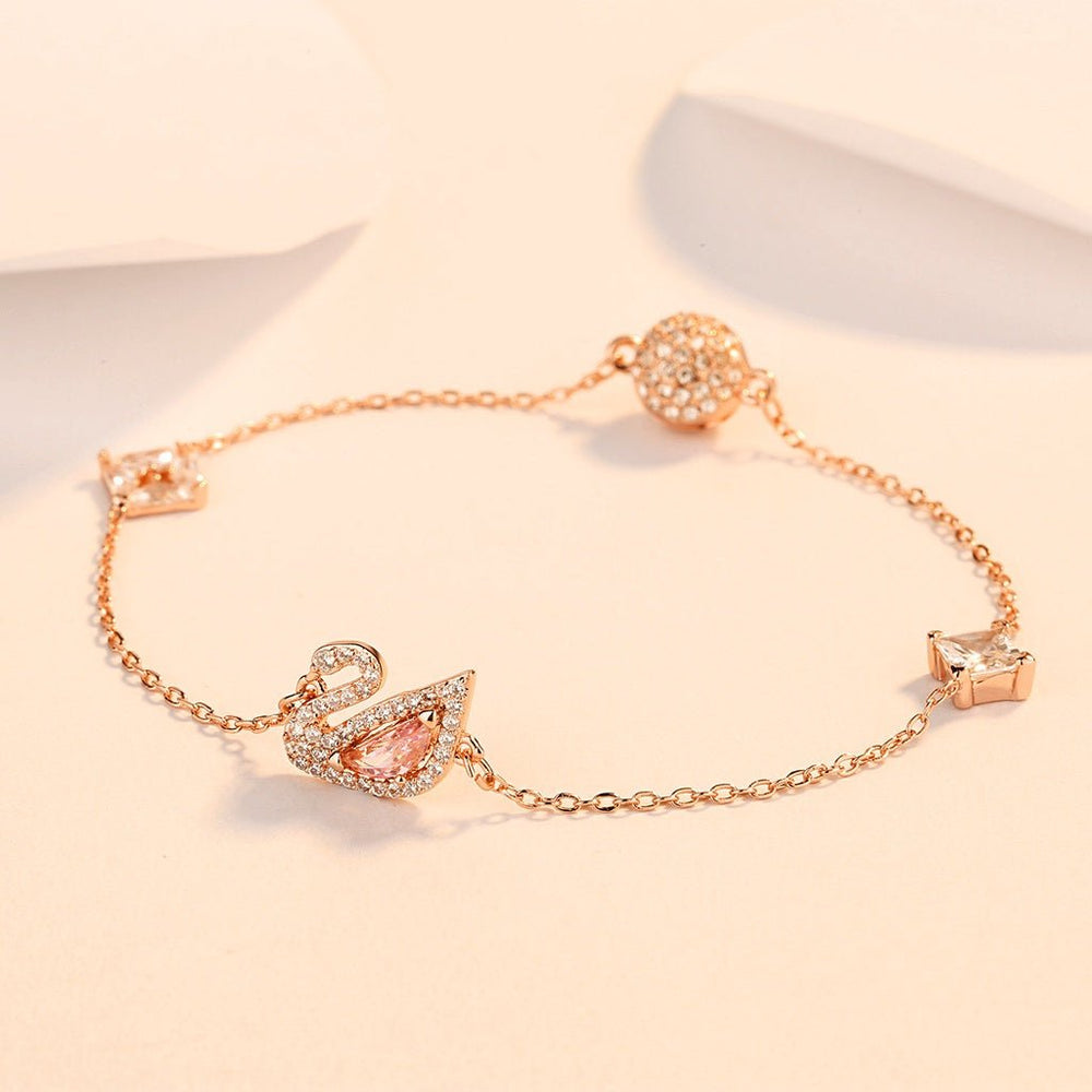 Dazzling Swan Bracelet Rose Gold