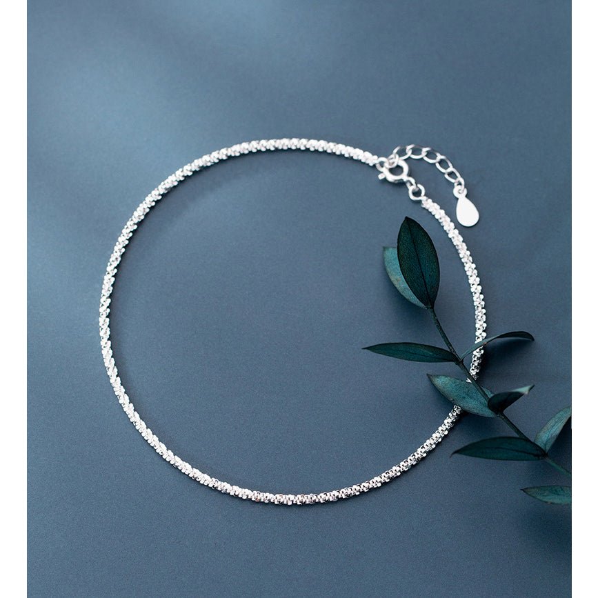 Twinkle Anklet Silver, một sợi dây xích mảnh mắt lấp lánh