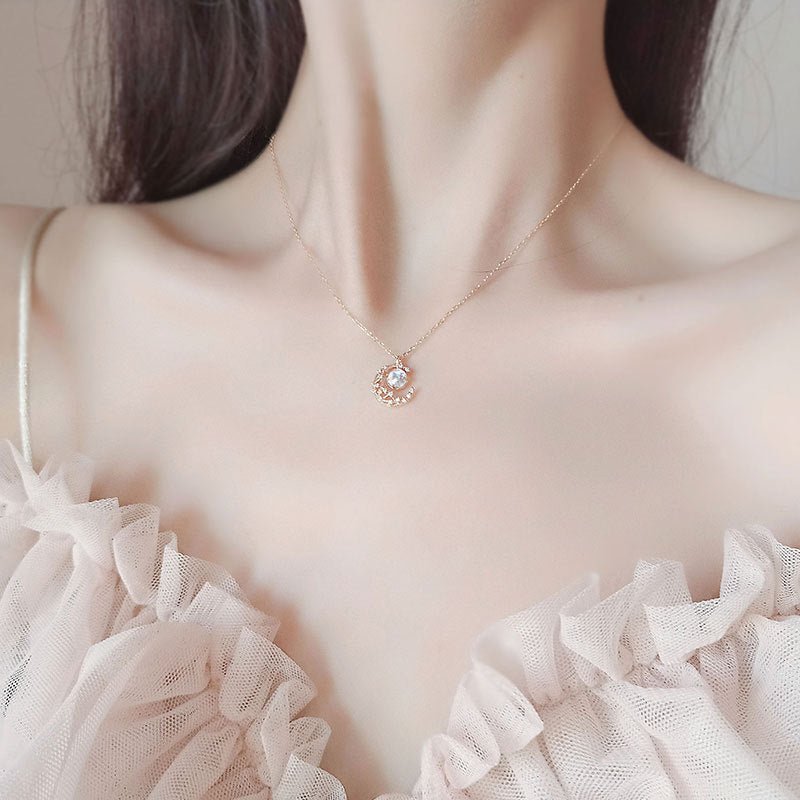 Moonstone Sparkling Necklace Silver - 6068SV