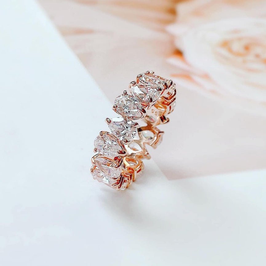 Vittore Pear Cut Ring Rose Gold