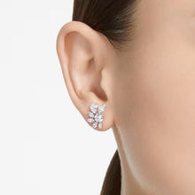 Khuyên tai nữ LAMY White Gema Flower Stud Earrings CDE3080