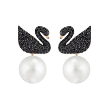 Khuyên tai nữ Black Iconic Swan Rose Gold Earrings CDE3081