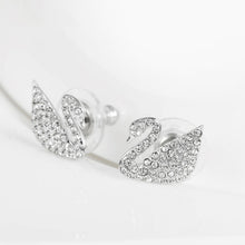 Khuyên tai LAMY White Swan Pavé Stud Silver Earrings CDE3052SV