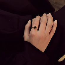 Nhẫn CDE Lucky Four Leaf Ring vàng hồng CDE8085BL dành cho nữ