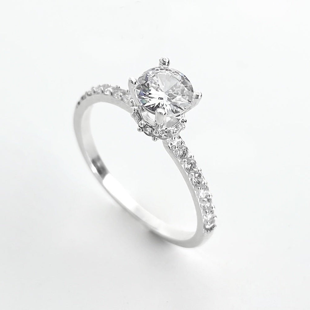 Stone Encrusted Crown Ring Silver, viên đá tròn lớn trên chấu cao