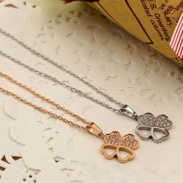 Belle Fleur Pour Vous Necklace