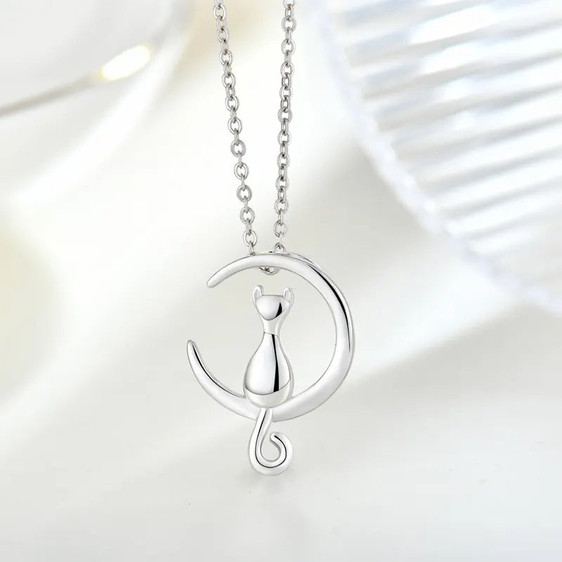 CDE Cat Paddles The Moon Necklace Silver CDE6131SV - Sterling Silver Women's Necklace