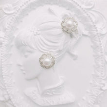 Khuyên tai LAMY Sparkling Pearls women's earrings CDE3177SV