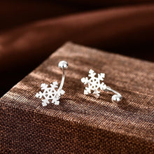 Khuyên tai LAMY Twisted Lock Snowflake Shaped Silver women's earrings CDE3108SV