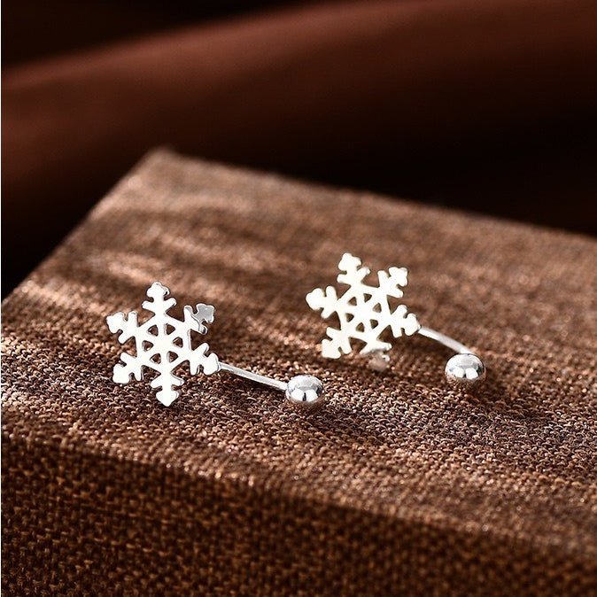 Twisted Lock Snowflake Shaped Earrings Silver