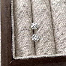 Khuyên tai LAMY Dongdaemun Twisted Knot women's earrings CDE3109SV