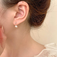 Khuyên tai LAMY Faux Pearl Screw Lock C-shaped Earrings Silver CDE3111SV