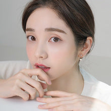 Khuyên tai LAMY Faux Pearl Screw Lock C-shaped Earrings Silver CDE3111SV