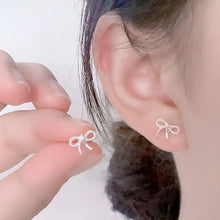 Khuyên tai LAMY Twisted Bow Pattern women's earrings CDE3112SV