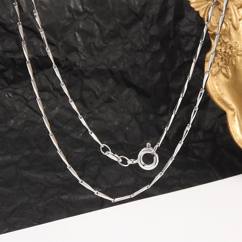 Delicate Thread Necklace Silver