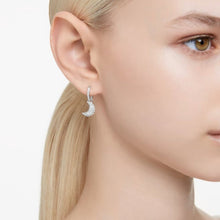 Khuyên tai LAMY Luna Drop Moon White  women's earrings CDE3128SV