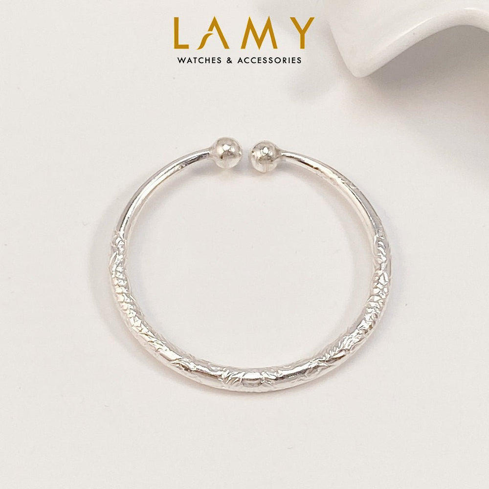 Pattern Anklet Silver, vòng hở bản tròn chạm hoa văn quanh thân