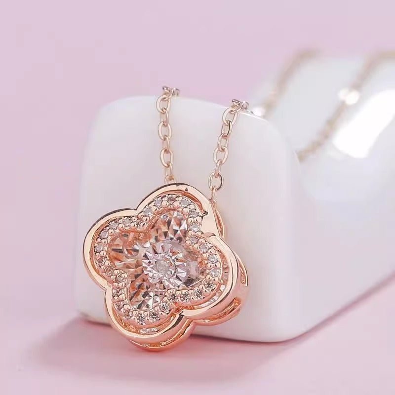 Clover Natural South Africa Diamond Necklace Silver