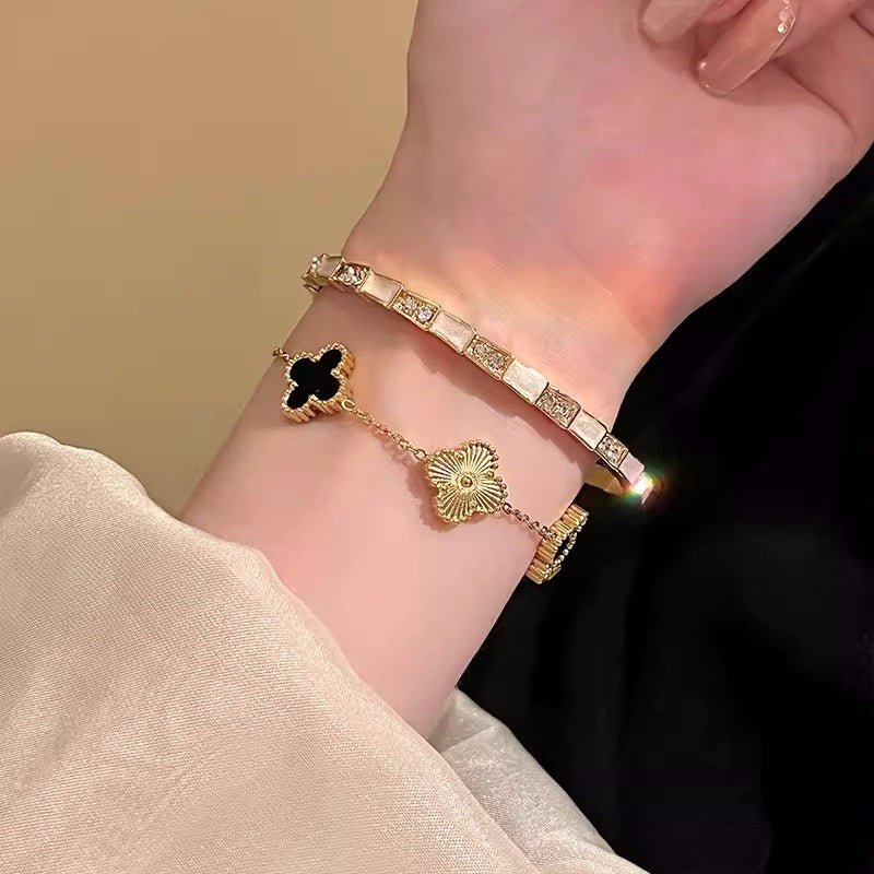 Four Leaf Clover Bracelet Black