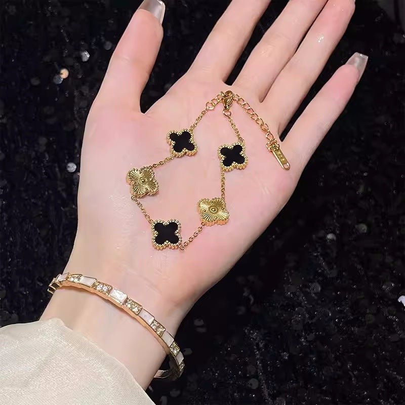 Four Leaf Clover Bracelet Black