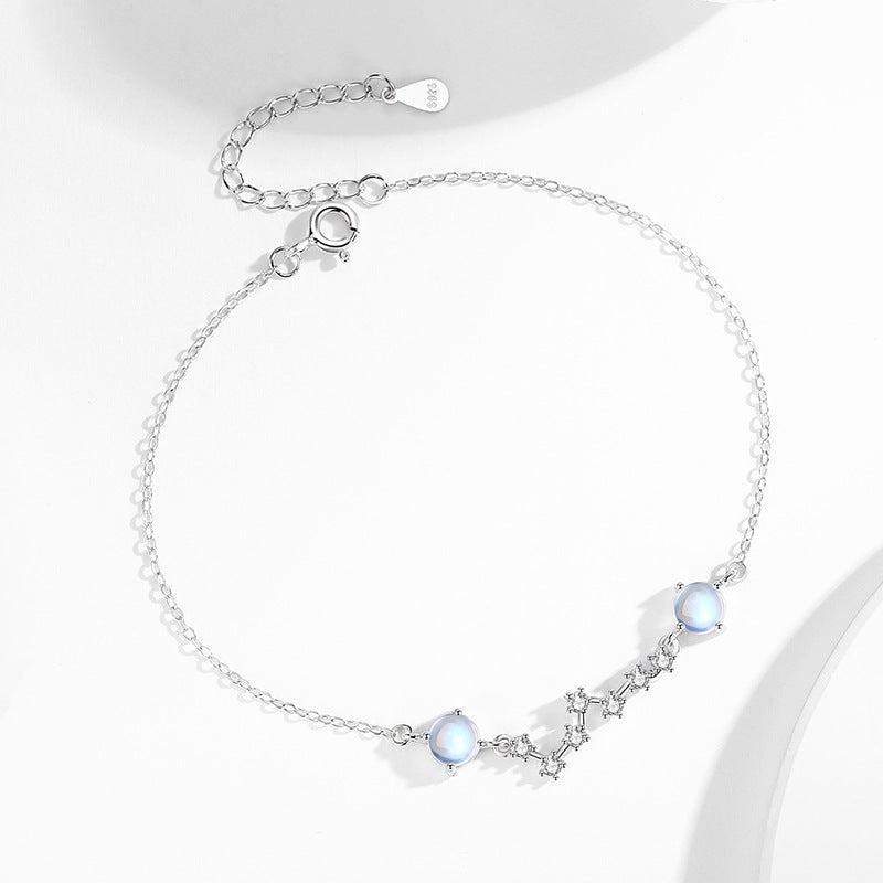 Star Moonstone Bracelet Silver, dây xích mảnh gắn hai viên đá tròn ánh xanh