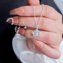 Dây chuyền LAMY Elegant Crown Pendant Necklace Silver CDE6302