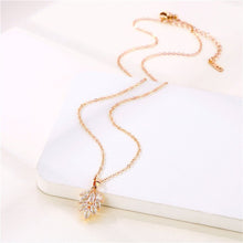 Dây chuyền LAMY Crystal Leaf Clavicle Necklace Rose Gold CDE6383RG