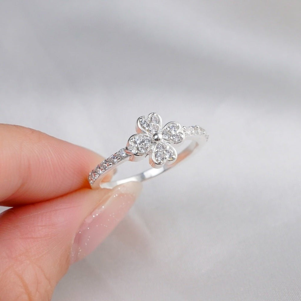 Tiny Four-leaf Clover Ring - 8257SV