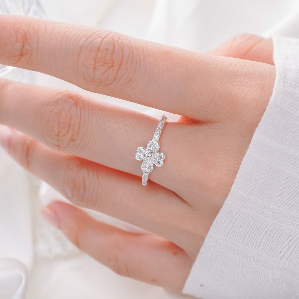 Tiny Four-leaf Clover Ring - 8257SV