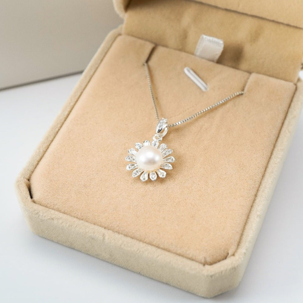 Pearly Sunshine Pendant Necklace Silver - 6260SV