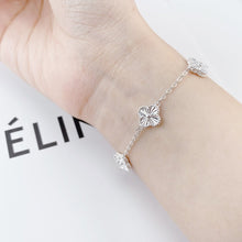 Bộ trang sức LAMY Four Leaf Clover Sparkling Silver Bracelet CDE2187SV