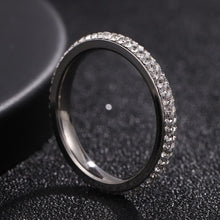 Nhẫn nữ CDE Double Stone Row Silver Ring CDE8373SV
