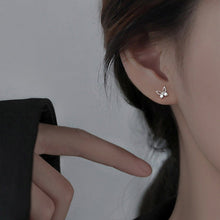 Khuyên tai LAMY Stone Butterfly Silver Earrings CDE3269SV