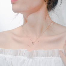 Dây chuyền LAMY Luxury V Shaped Pendant Rose Gold Women's Necklace CDE6390RG